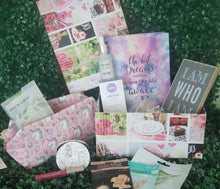 Load image into Gallery viewer, I am BOX - 16 pieces