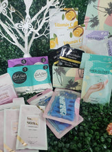 Load image into Gallery viewer, Best Friends Spa Day Box - 15 pieces