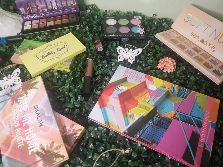 Lovely Surprise Box from $25 – The Lovely Boxes