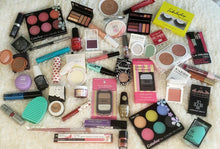 Load image into Gallery viewer, Makeup & Skin Care Bundle