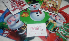 Load image into Gallery viewer, Cada Bundle llega con su bolso decorativo.