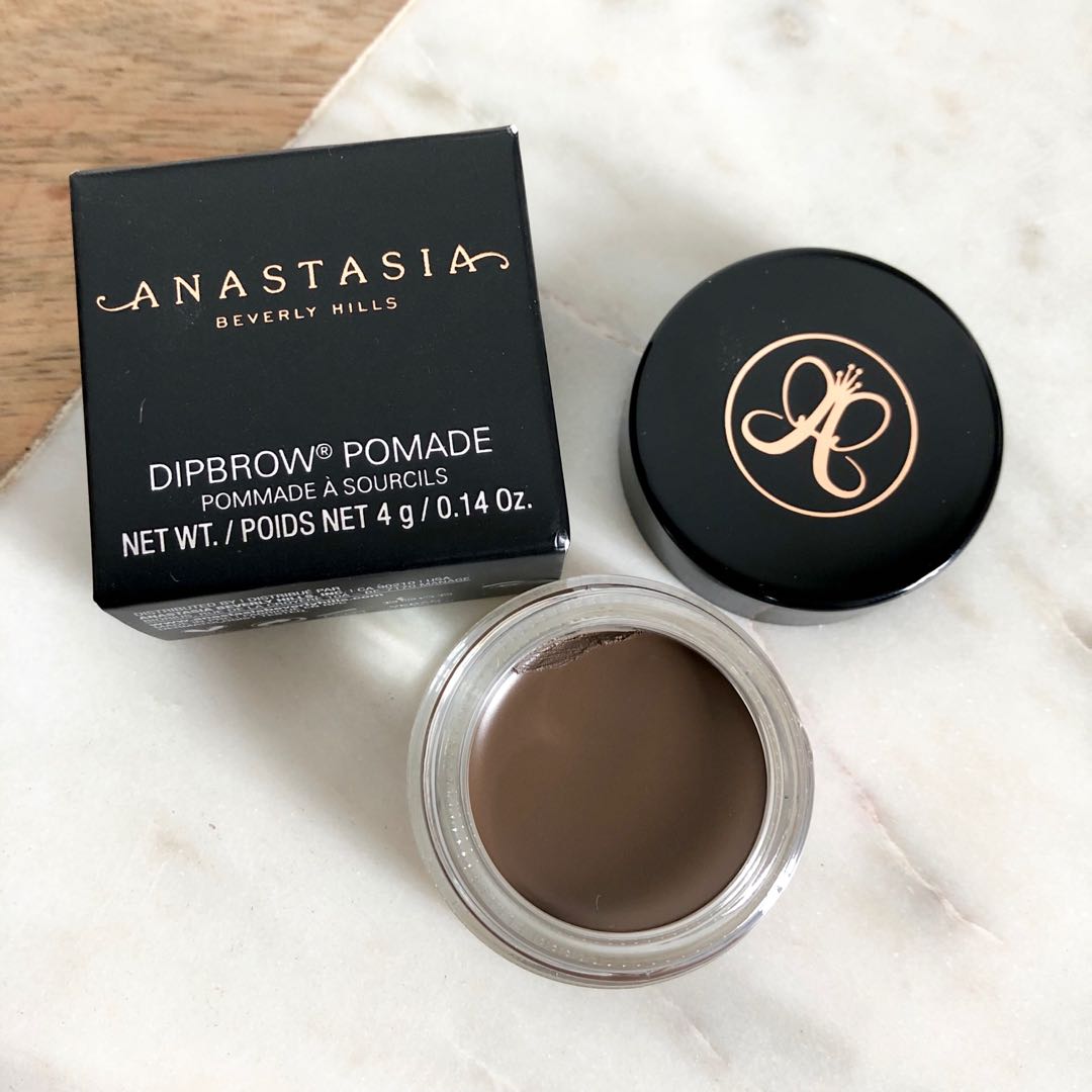 Anastasia Beverly Hills Dipbrow – Lovely Medium - The Pomade Boxes Brown