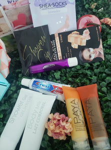 Beauty Travel Box - 23 pieces